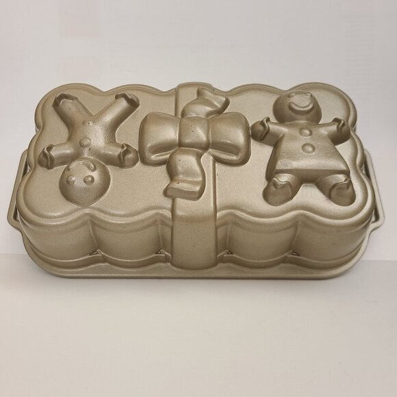Nordic Ware Gingerbread Man Loaf Pan Holiday Christmas Nonstick - Picture 12 of 13